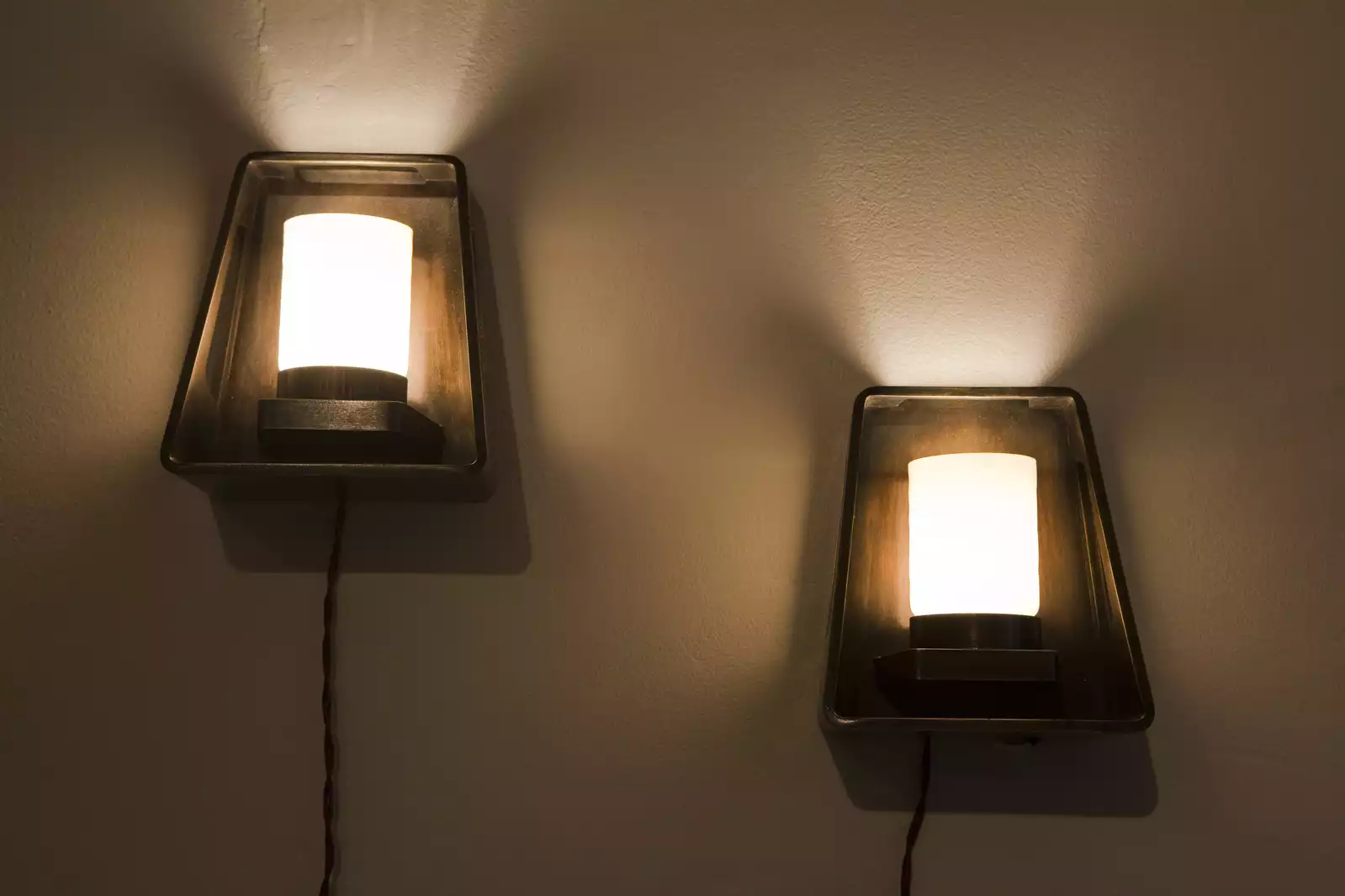 d7hftxdivxxvm.cloudfront-1