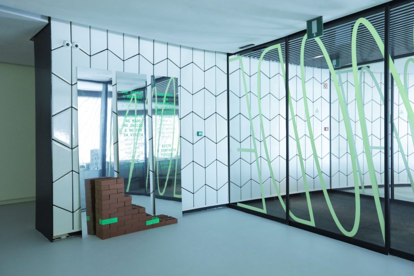 sam-barron-maat-museum-social-distancing_dezeen_2364_col_8-852×568