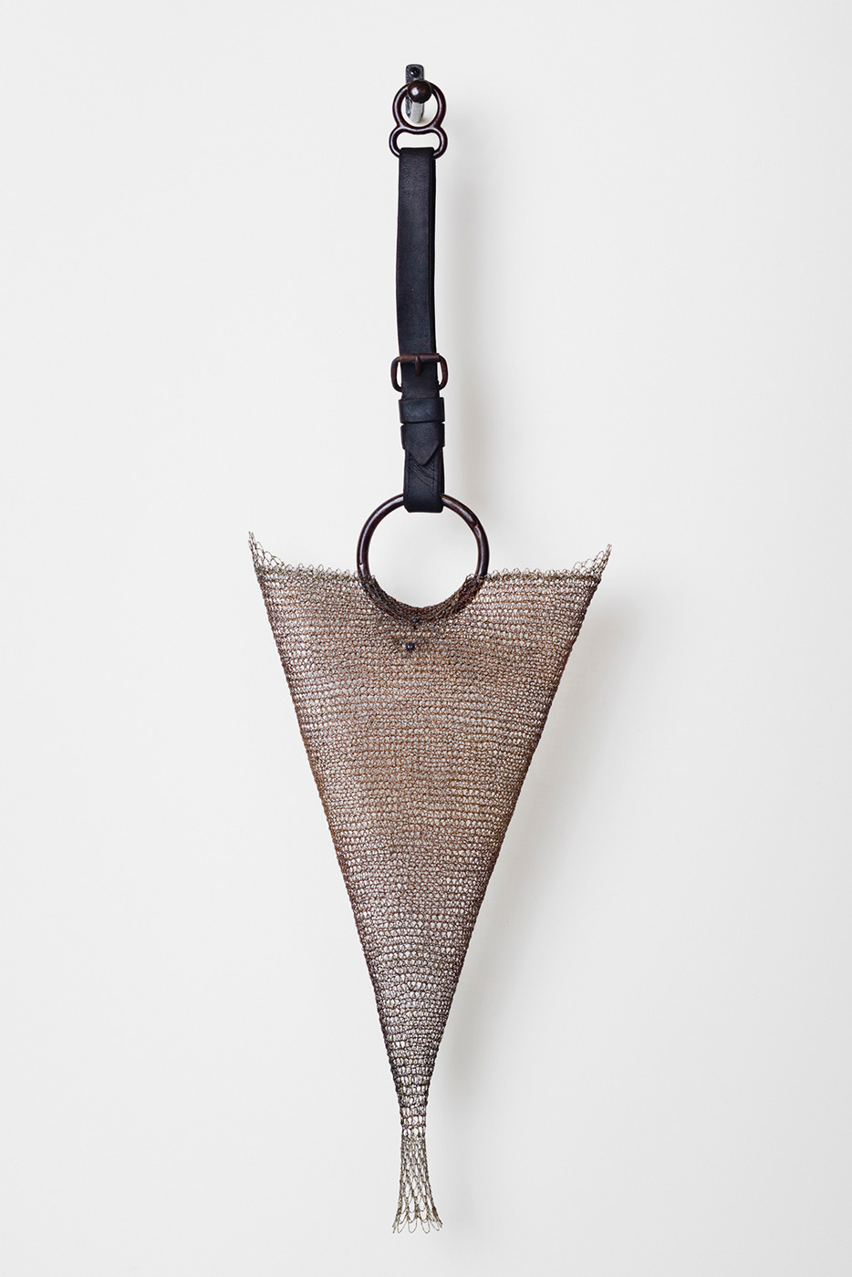 Strapped Funnel 1400